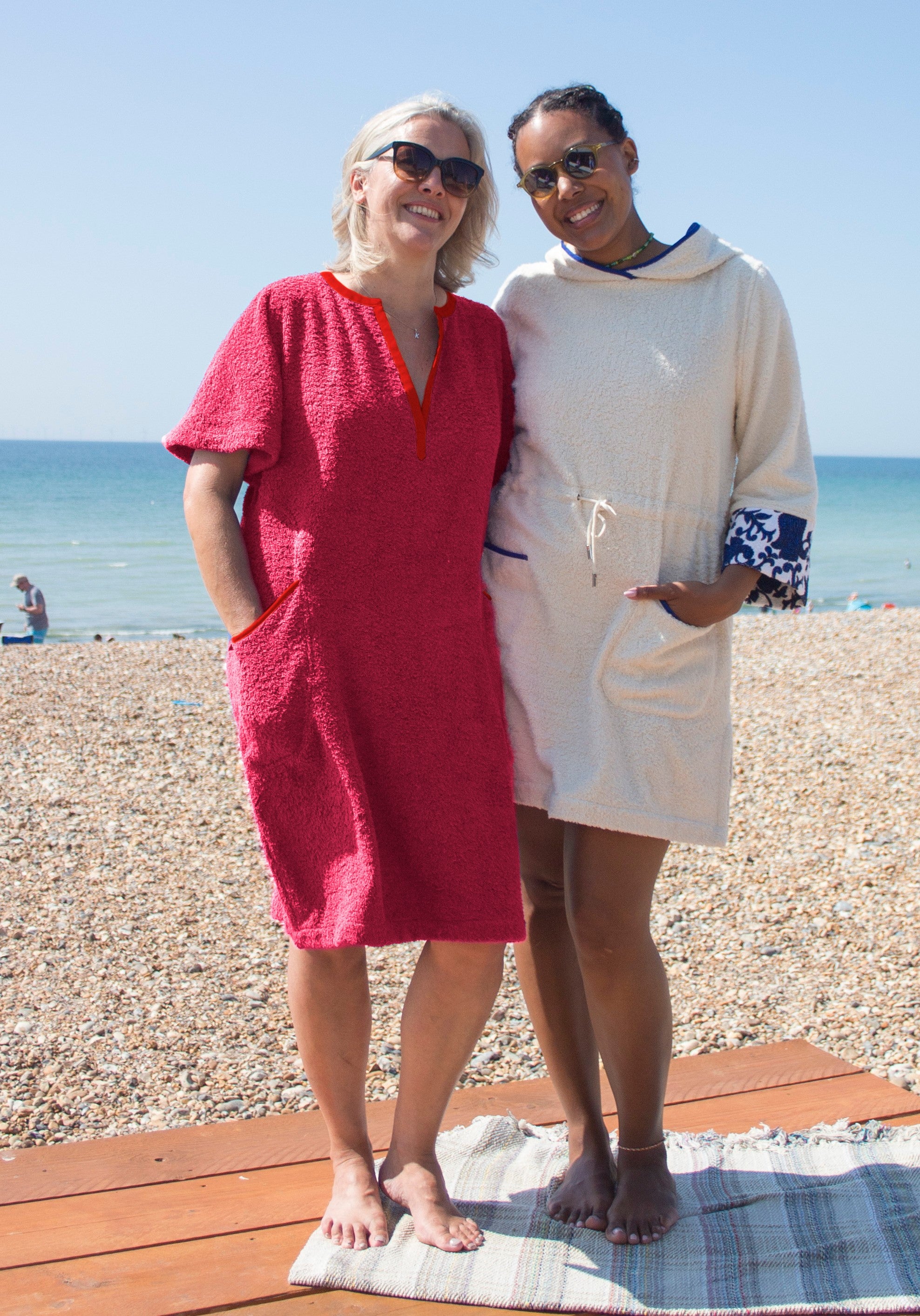 So English Kiss Precious Pink short dress with a beachwear style, vibrant pink fabric, and casual fit.